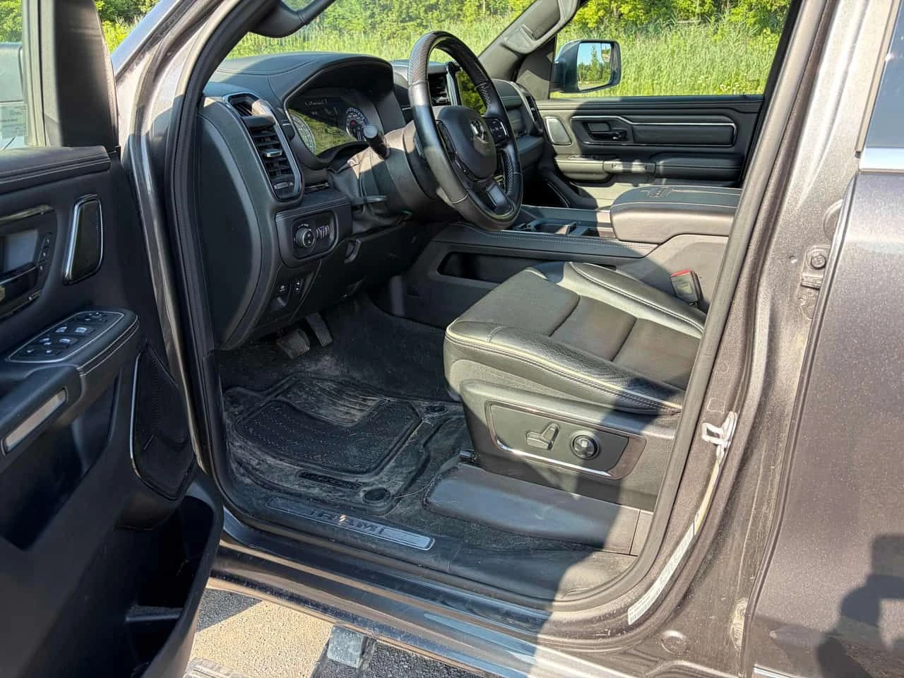 Dodge RAM 1500 Limited | ПОДГРЕВ | ВЪЗДУХ | CARFAX | , снимка 5 - Автомобили и джипове - 55584700
