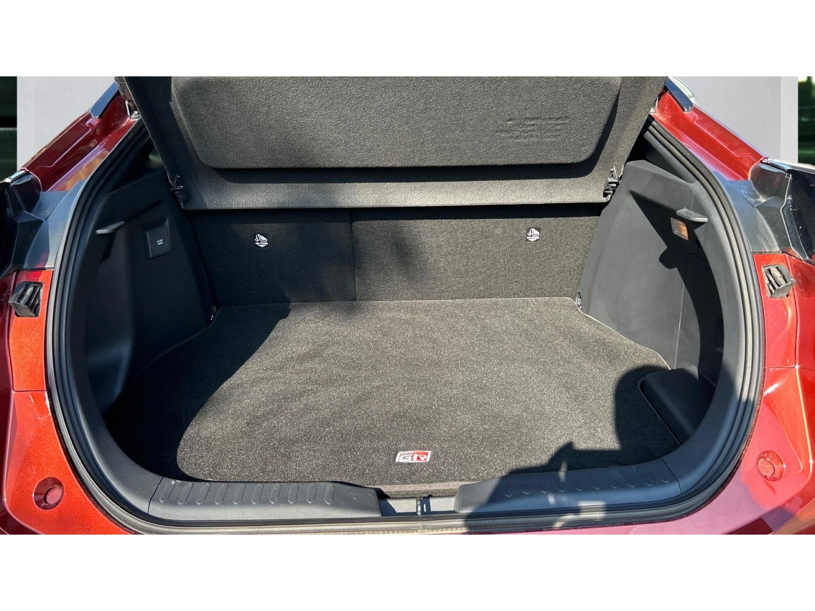 Toyota C-HR Месечна вноска от 560  , снимка 10 - Автомобили и джипове - 55800145