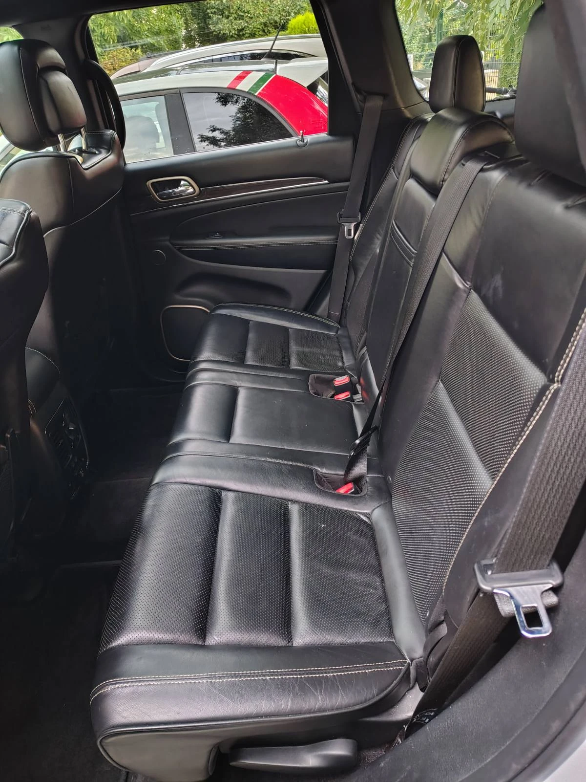 Jeep Grand cherokee Overland, снимка 14 - Автомобили и джипове - 55905885