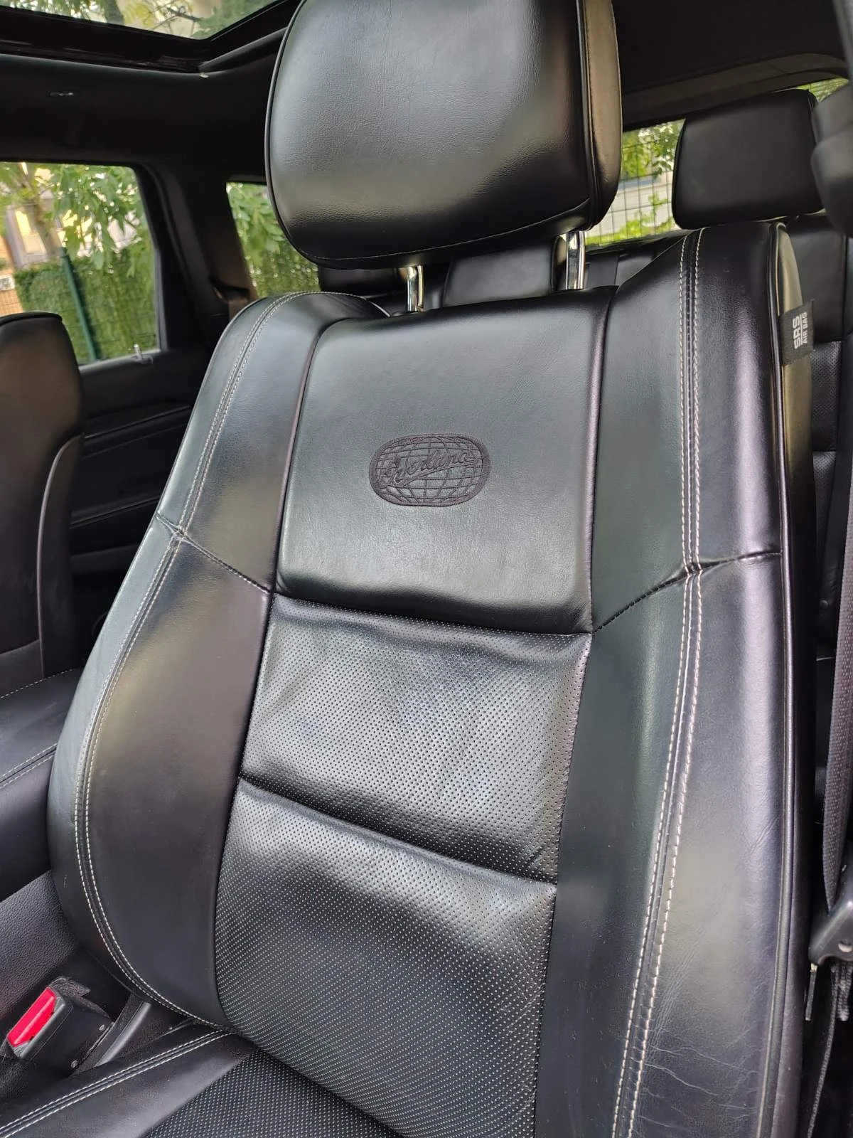 Jeep Grand cherokee Overland, снимка 11 - Автомобили и джипове - 55905885