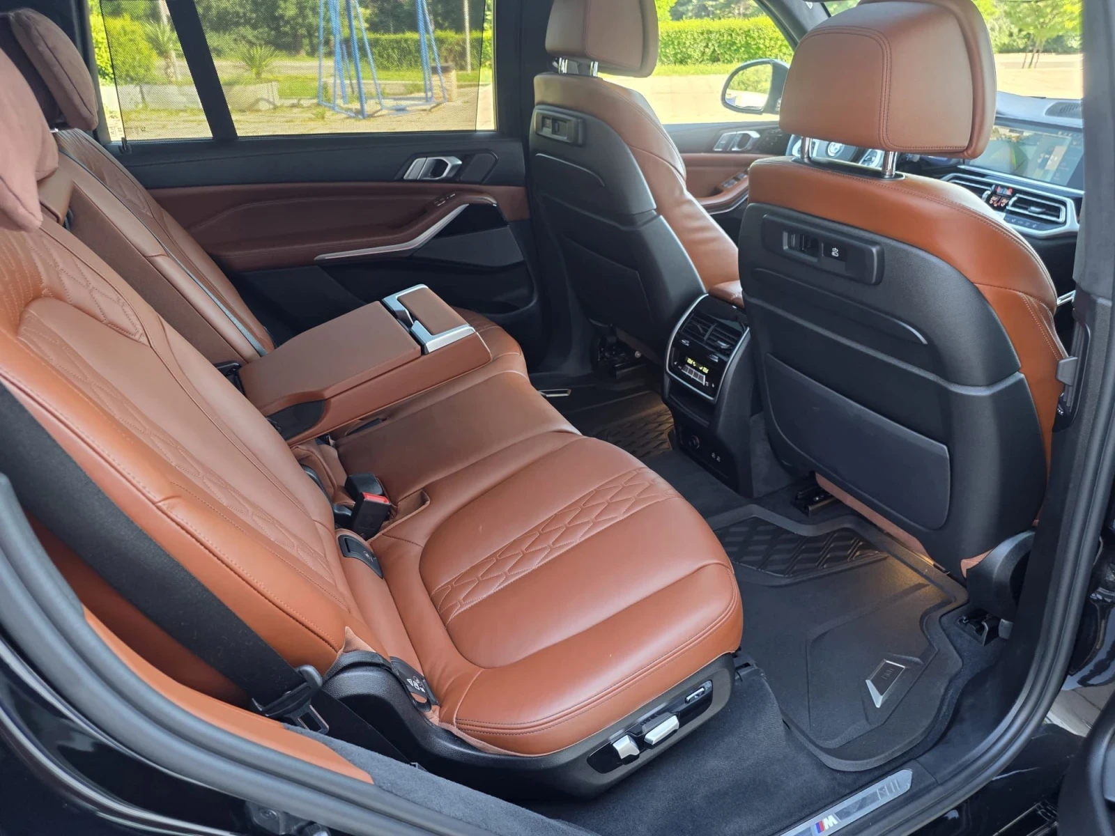 BMW X7 M50i xDrive Performance  HARMAN/KARDON | Mobile.bg � ����������� 13