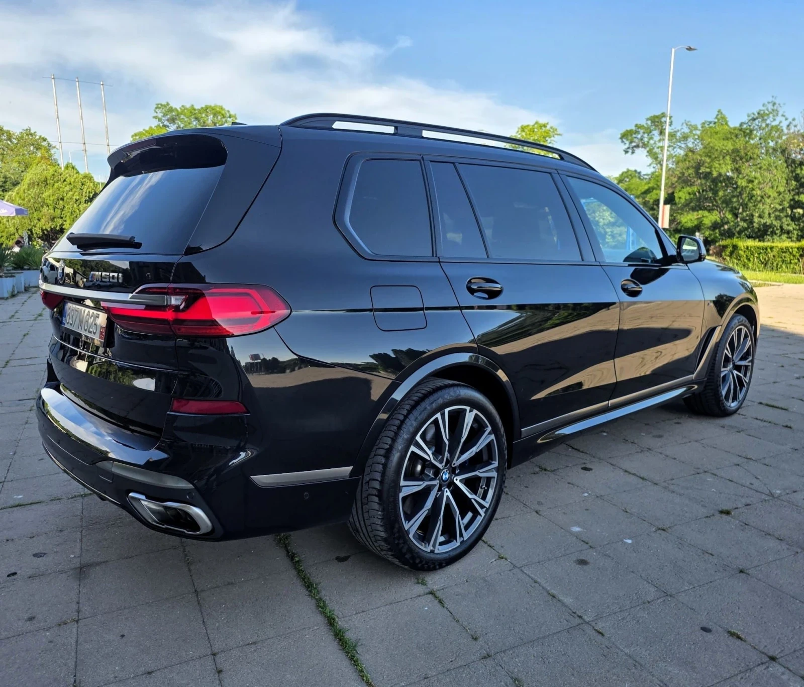 BMW X7 M50i xDrive Performance  HARMAN/KARDON | Mobile.bg � ����������� 7