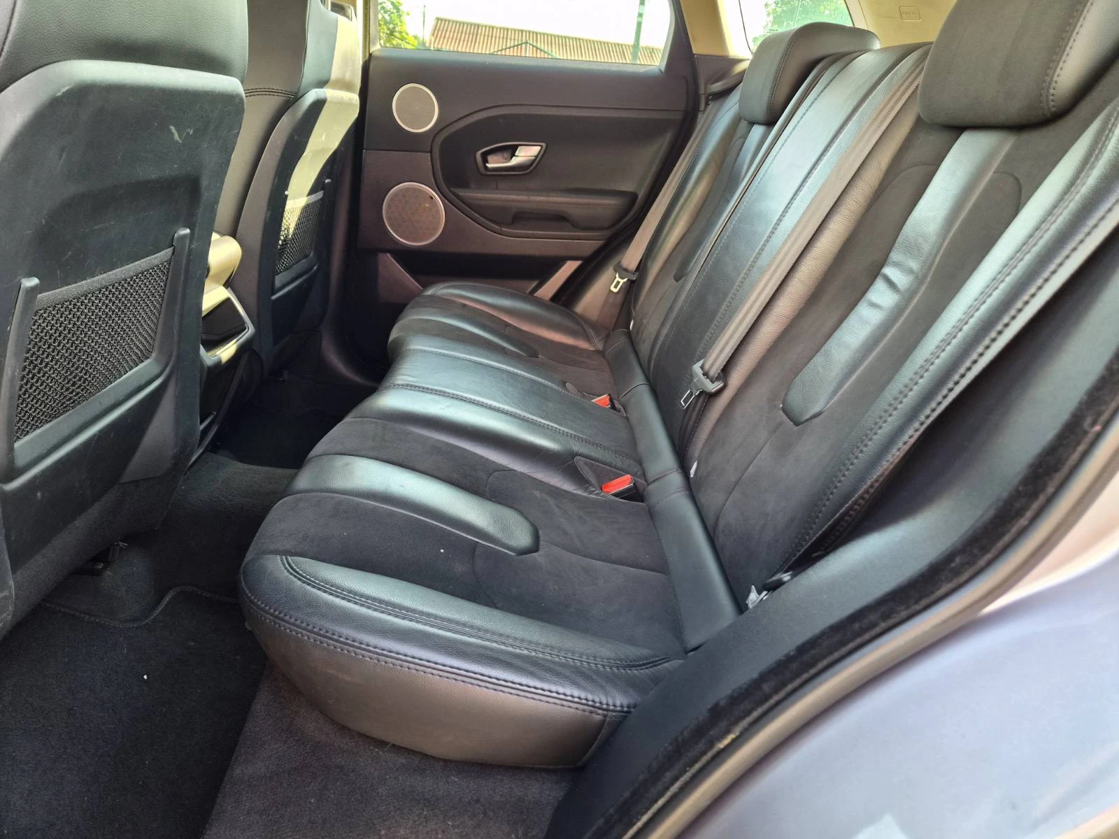 Land Rover Range Rover Evoque 2.2D-150кс, снимка 13 - Автомобили и джипове - 56169373