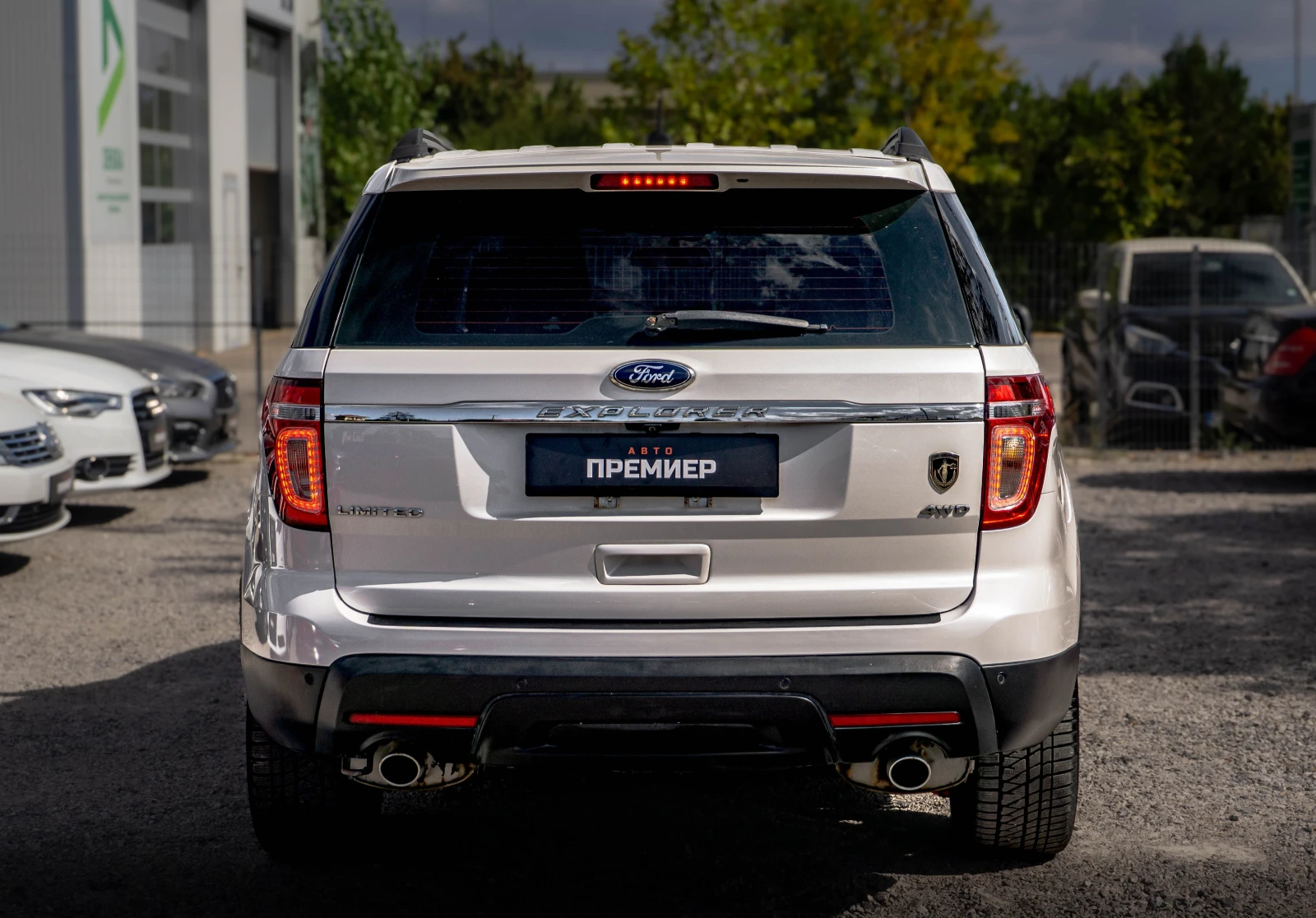 Ford Explorer 3.5 4X4-V6-294hp-7 МЕСТЕН!, снимка 5 - Автомобили и джипове - 56198024