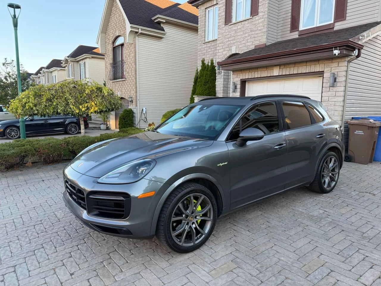 Porsche Cayenne E Hybrid AWD  CARFAX