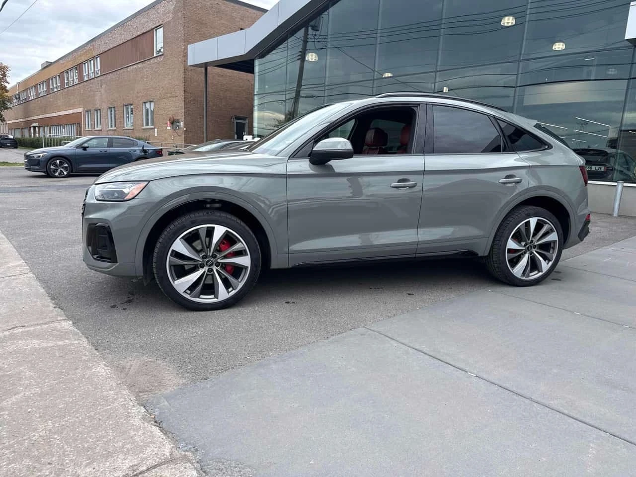 Audi SQ5 * Progressiv * CARFAX * ����� �� ����������� | Mobile.bg � ����������� 2