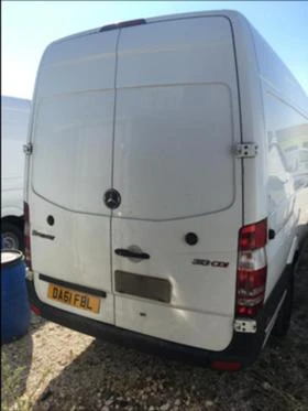 Mercedes-Benz Sprinter 313 OM646 НА ЧАСТИ, снимка 3