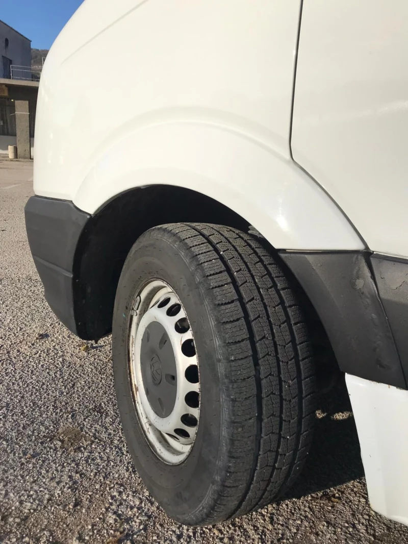 VW Crafter 2.5TDI 163кс Падащ борд, снимка 7 - Бусове и автобуси - 52407260