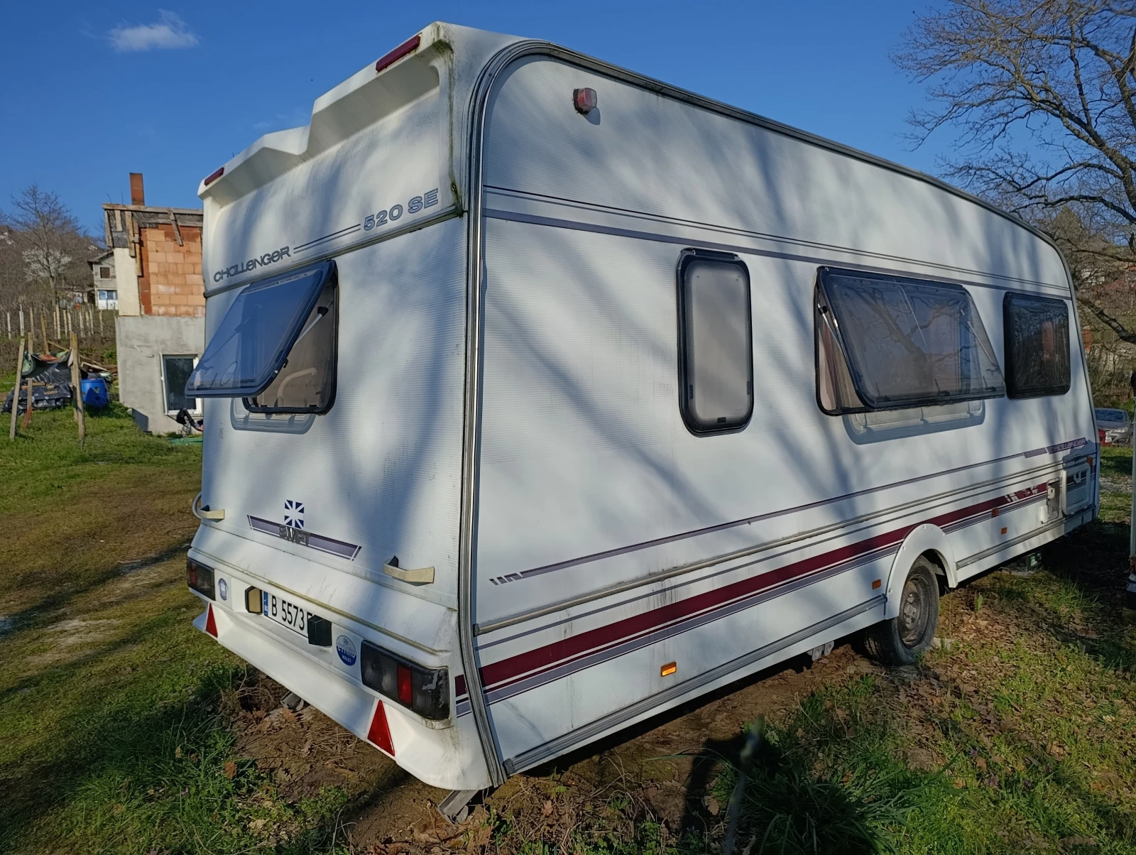Каравана Challenger Swift 520 SE, снимка 2 - Каравани и кемпери - 54102737