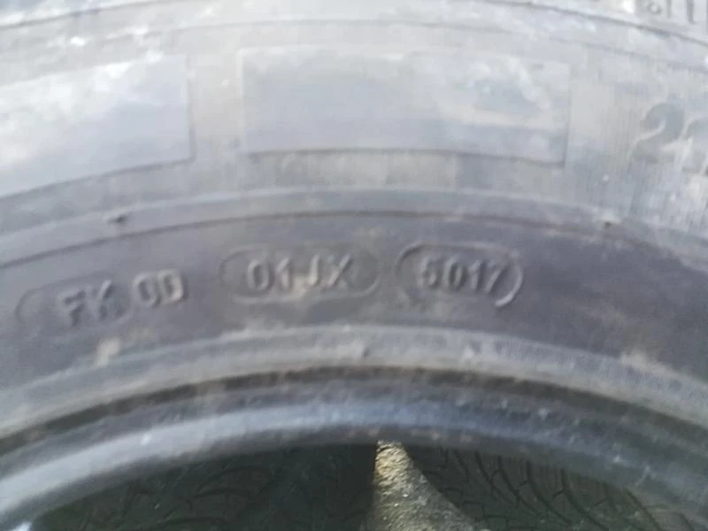 Гуми Зимни 215/65R16, снимка 6 - Гуми и джанти - 24082841