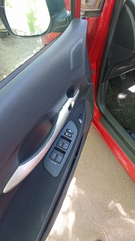 Toyota Auris, снимка 5