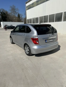 Honda Fr-v, снимка 6