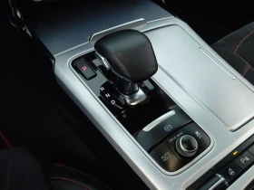 Kia Stinger 3.3 GT AWD Masters Turbo Package| 365к.с.| ВКЛ.ТЕХ, снимка 11