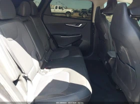 Kia EV6 LIGHT* DIGITAL* ПОДГРЕВ* CARPLAY* КАМЕРИ, снимка 11
