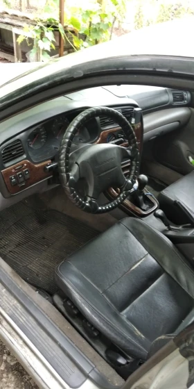 Subaru Legacy 2.5 | Mobile.bg    5