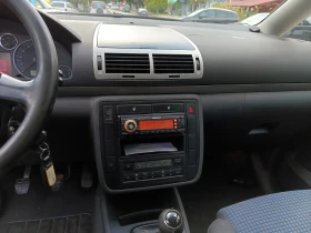 VW Sharan 1.9 TDI - 4110 лв. / 2101.41 € - 94287082 12