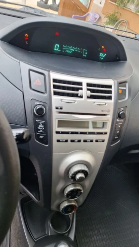Toyota Yaris 1.0  - 3900 лв. / 1994.04 € - 97670859 11