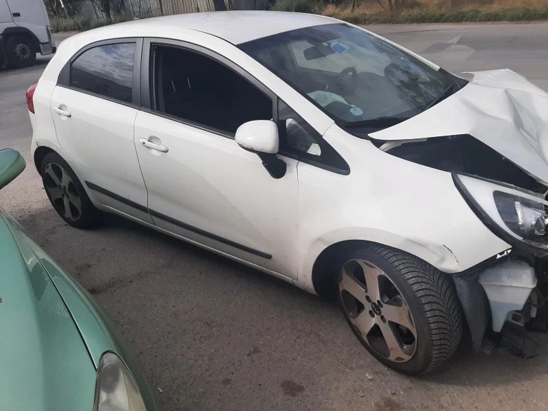 Kia Rio 1.1CRDI тип мотор D3FA, снимка 3 - Автомобили и джипове - 42351998