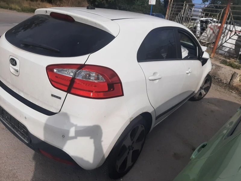 Kia Rio 1.1CRDI тип мотор D3FA, снимка 2 - Автомобили и джипове - 42351998