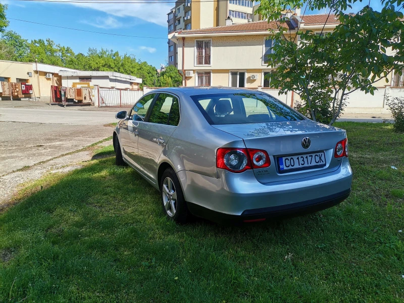 VW Jetta 1.4 TSI, снимка 5 - Автомобили и джипове - 47326381