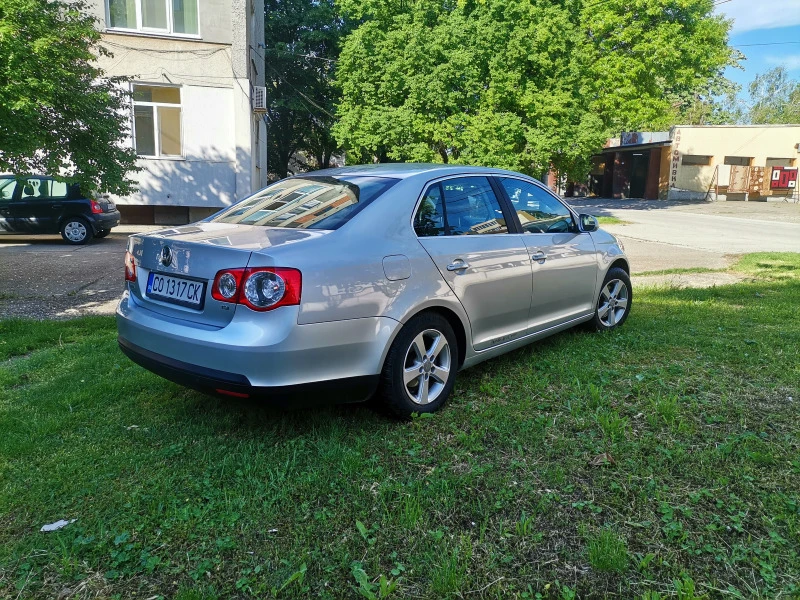 VW Jetta 1.4 TSI, снимка 4 - Автомобили и джипове - 49094092