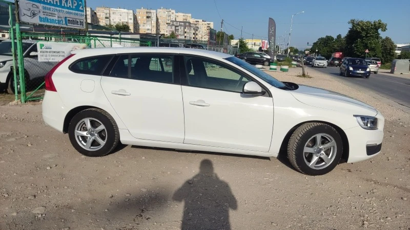 Volvo V60 2.0d euro-6b, снимка 5 - Автомобили и джипове - 45870305