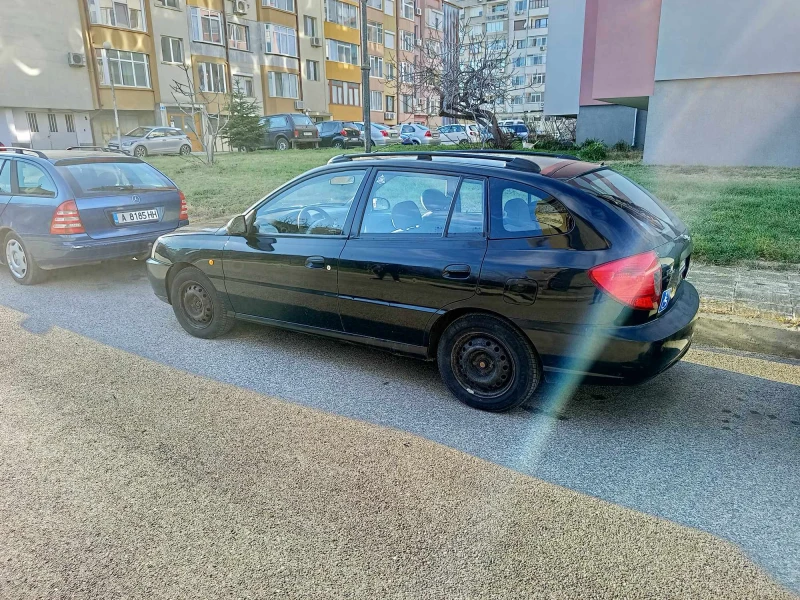 Kia Rio 1.5, снимка 4 - Автомобили и джипове - 48442226