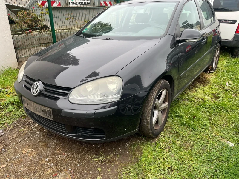 VW Golf 5, снимка 3 - Автомобили и джипове - 48458453