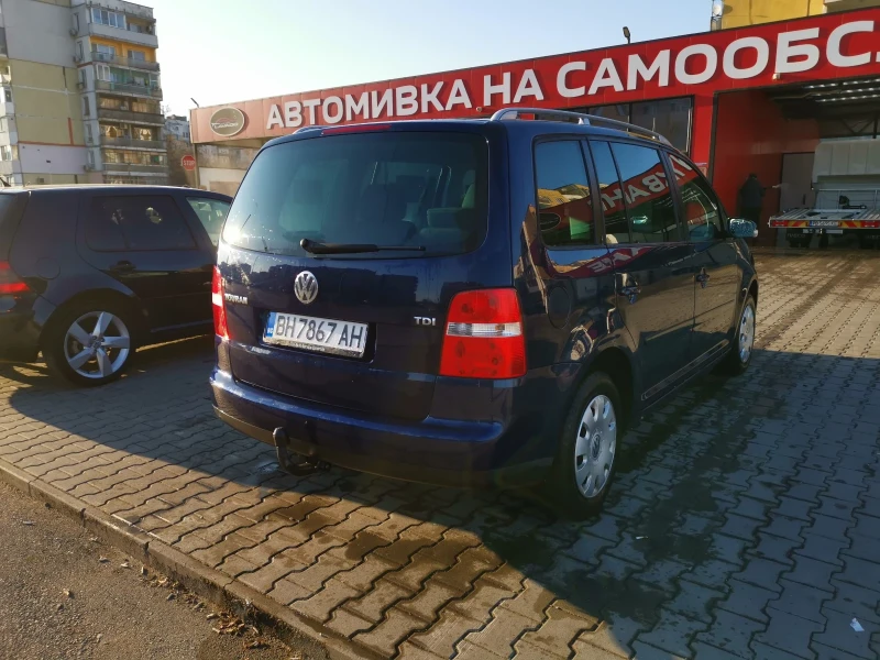 VW Touran 1.9 TDI, снимка 5 - Автомобили и джипове - 48693127