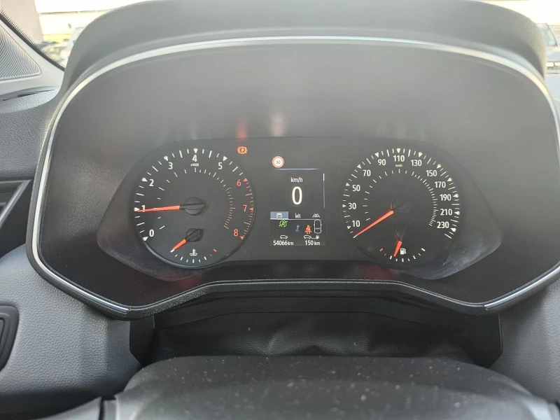 Renault Clio 1.0 TCe 90, снимка 8 - Автомобили и джипове - 51189954