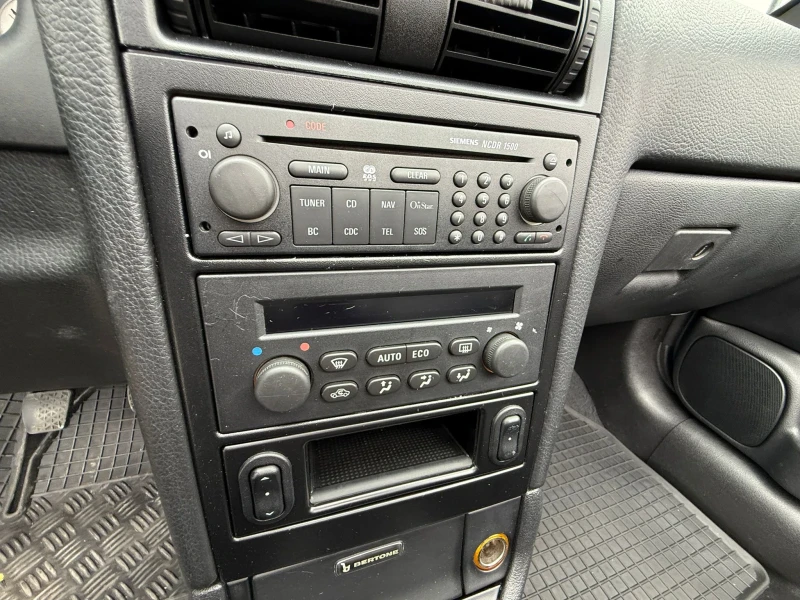 Opel Astra BERTONE, снимка 13 - Автомобили и джипове - 51297508