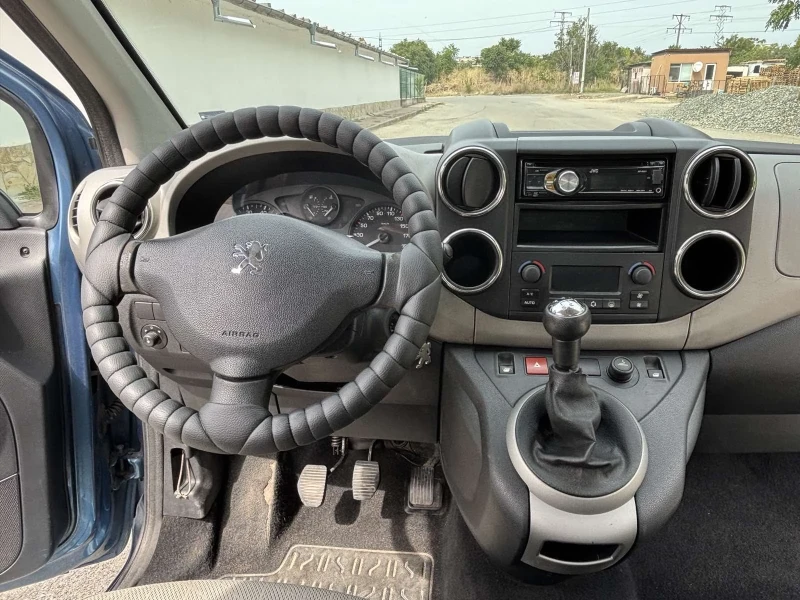 Peugeot Partner 1.6Hdi, снимка 16 - Автомобили и джипове - 52246127