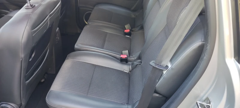 Renault Scenic ШВЕЙЦАРИЯ, снимка 7 - Автомобили и джипове - 51757507