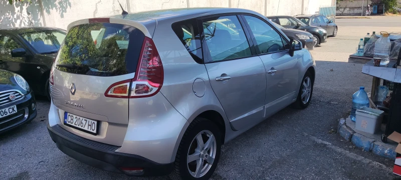 Renault Scenic ШВЕЙЦАРИЯ, снимка 4 - Автомобили и джипове - 51757507