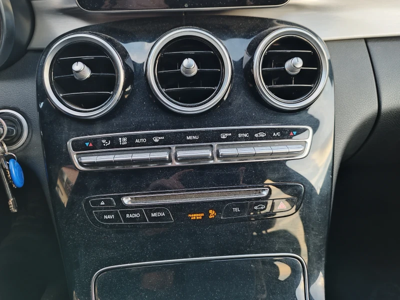 Mercedes-Benz C 200 BLUETEC, 7 G, LED, NAVI, снимка 12 - Автомобили и джипове - 52158025
