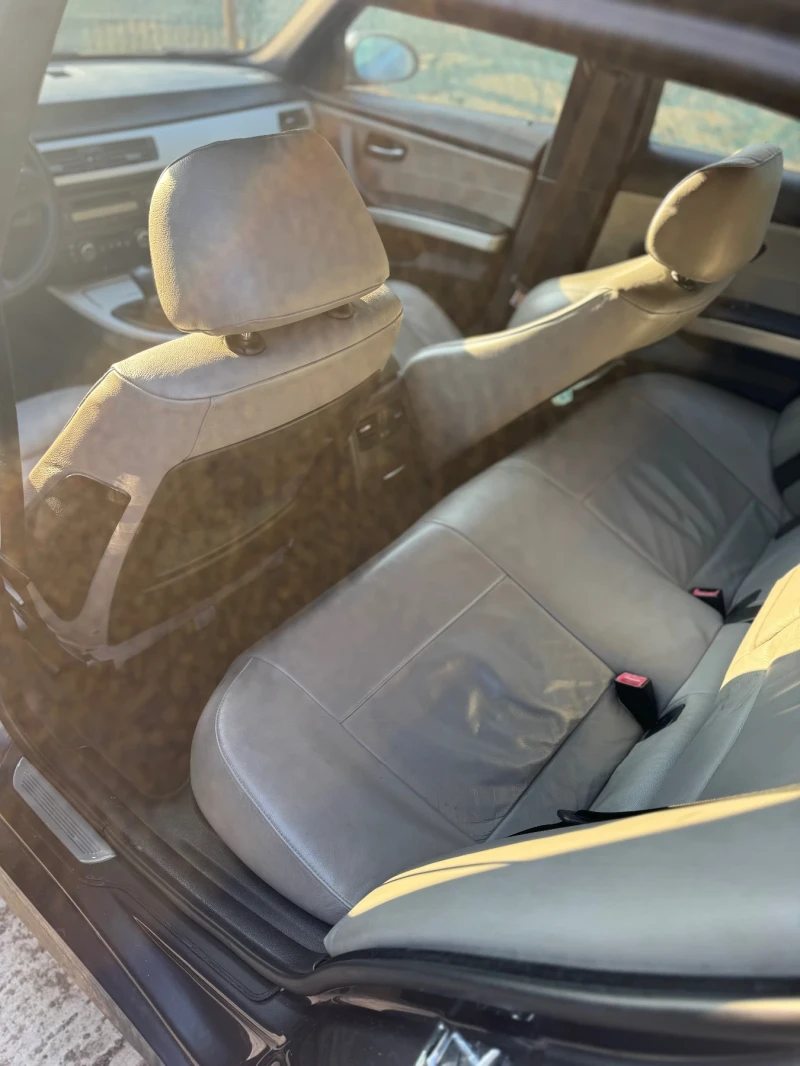 BMW 320 E91 M-Pack, снимка 9 - Автомобили и джипове - 53514878