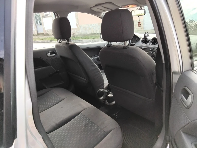Ford Fiesta 1.3i.75к+ КЛИМА. ГАЗОВ ИНЖЕКЦИОН , снимка 14 - Автомобили и джипове - 53600768