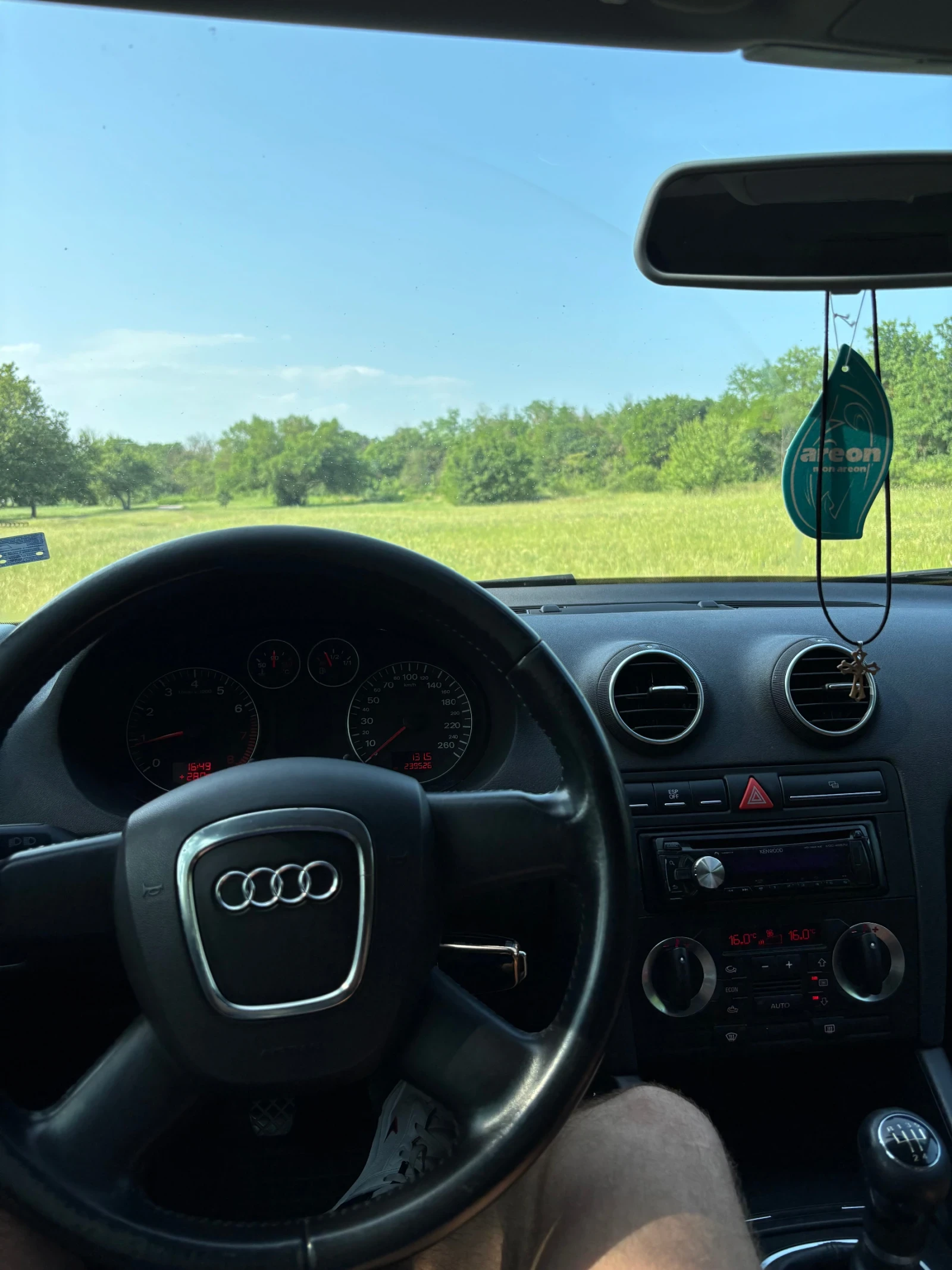Audi A3 1.6 бензин - изображение 10