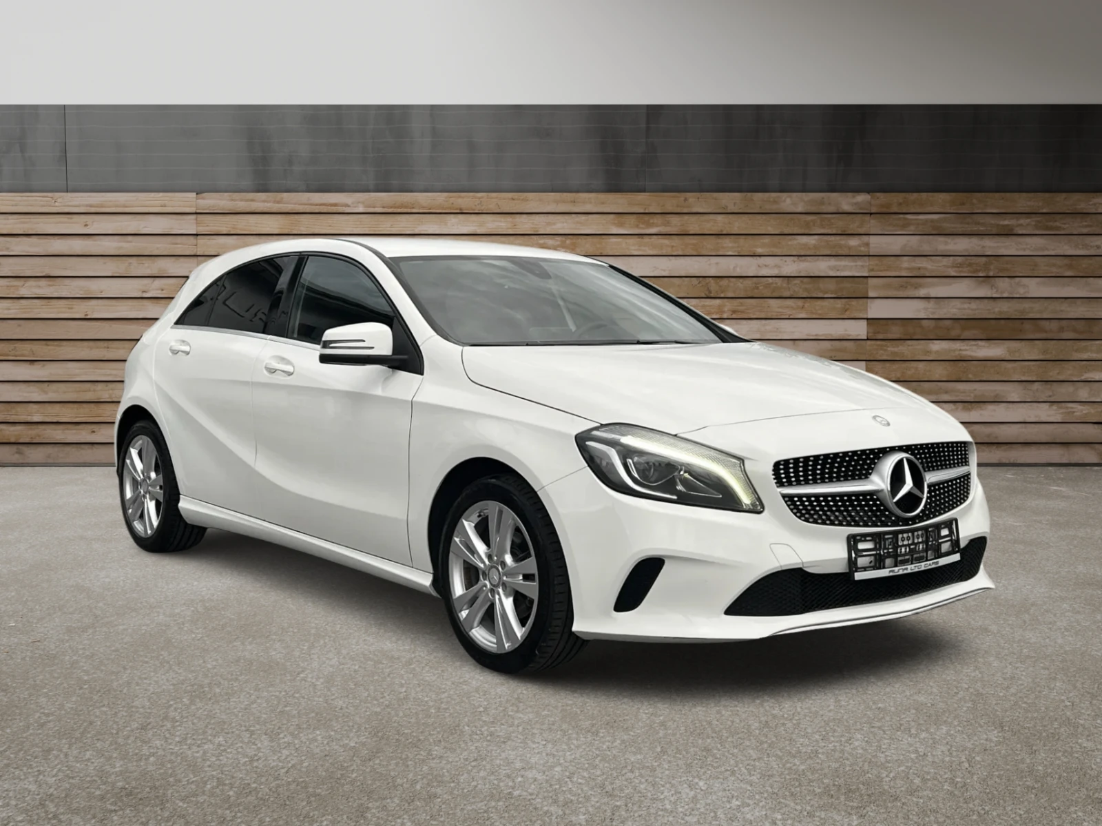 Mercedes-Benz A 180 d Sport LED Камера Полукожа ТОП СЪСТОЯНИЕ - изображение 3