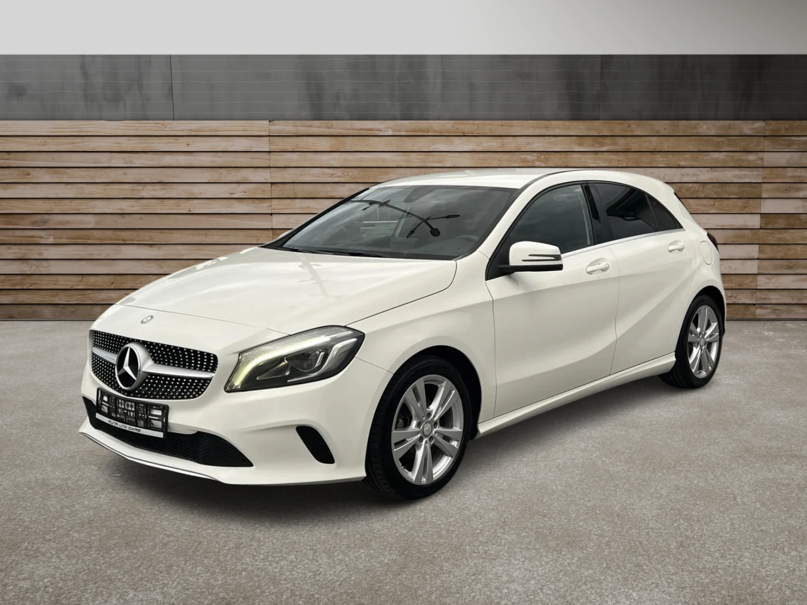 Mercedes-Benz A 180 d Sport LED Камера Полукожа ТОП СЪСТОЯНИЕ - изображение 2