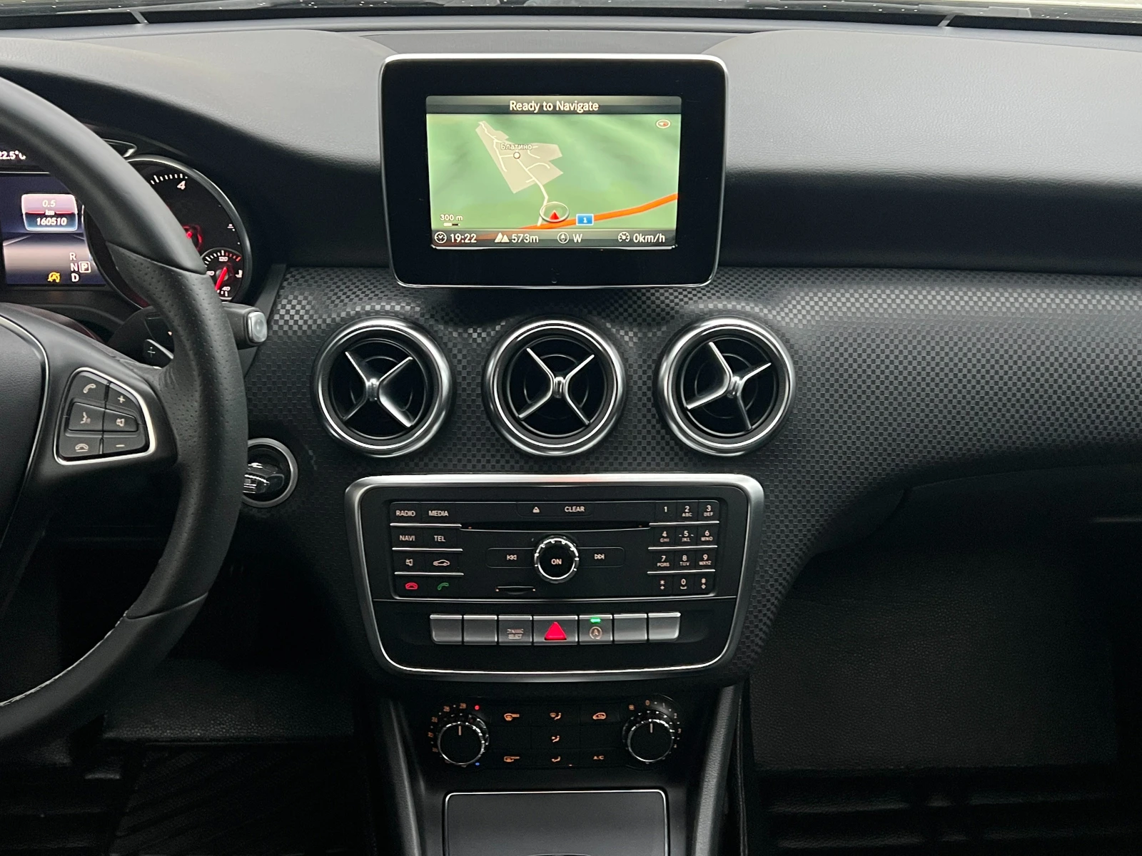 Mercedes-Benz A 180 d Sport LED Камера Полукожа ТОП СЪСТОЯНИЕ - изображение 9