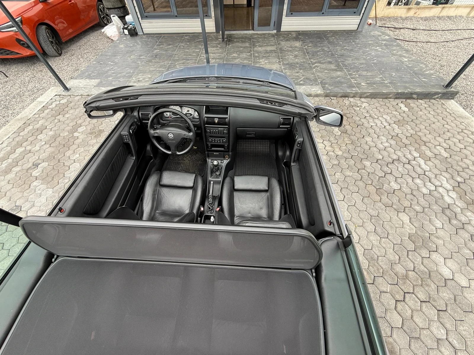 Opel Astra BERTONE - изображение 8