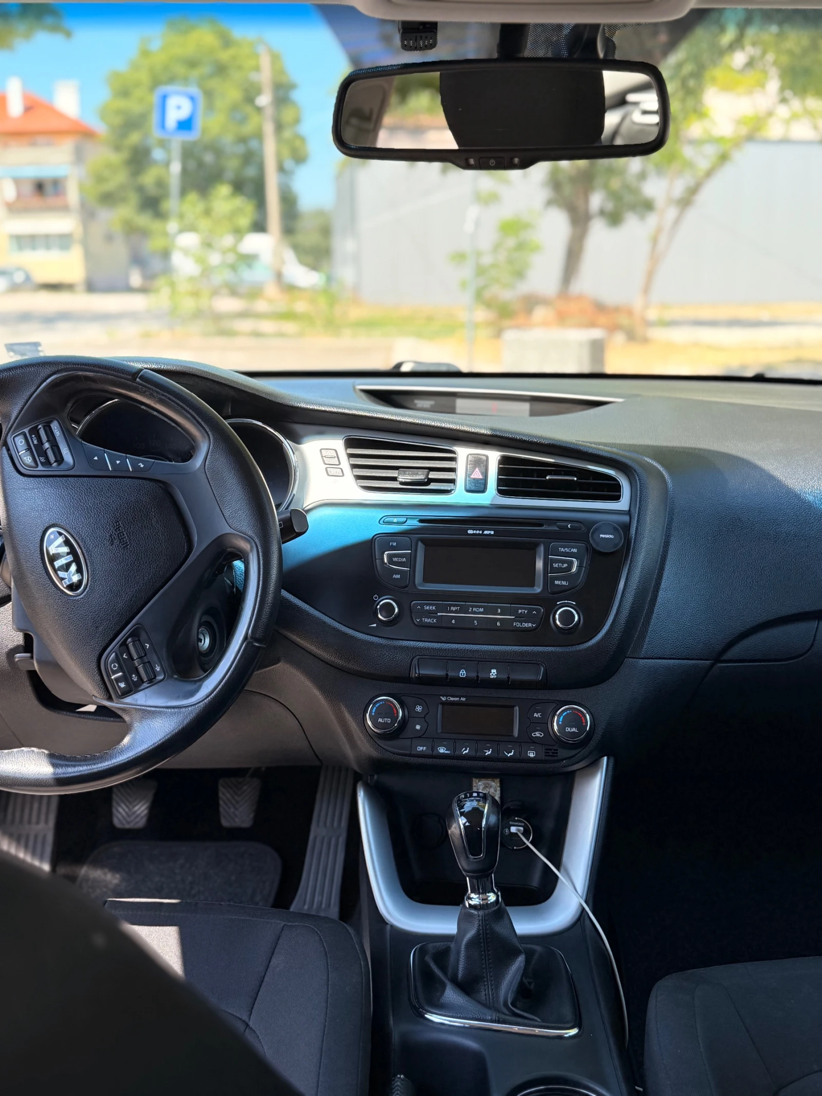 Kia Ceed 1.6 CRDI (136hp) | Mobile.bg � ����������� 10