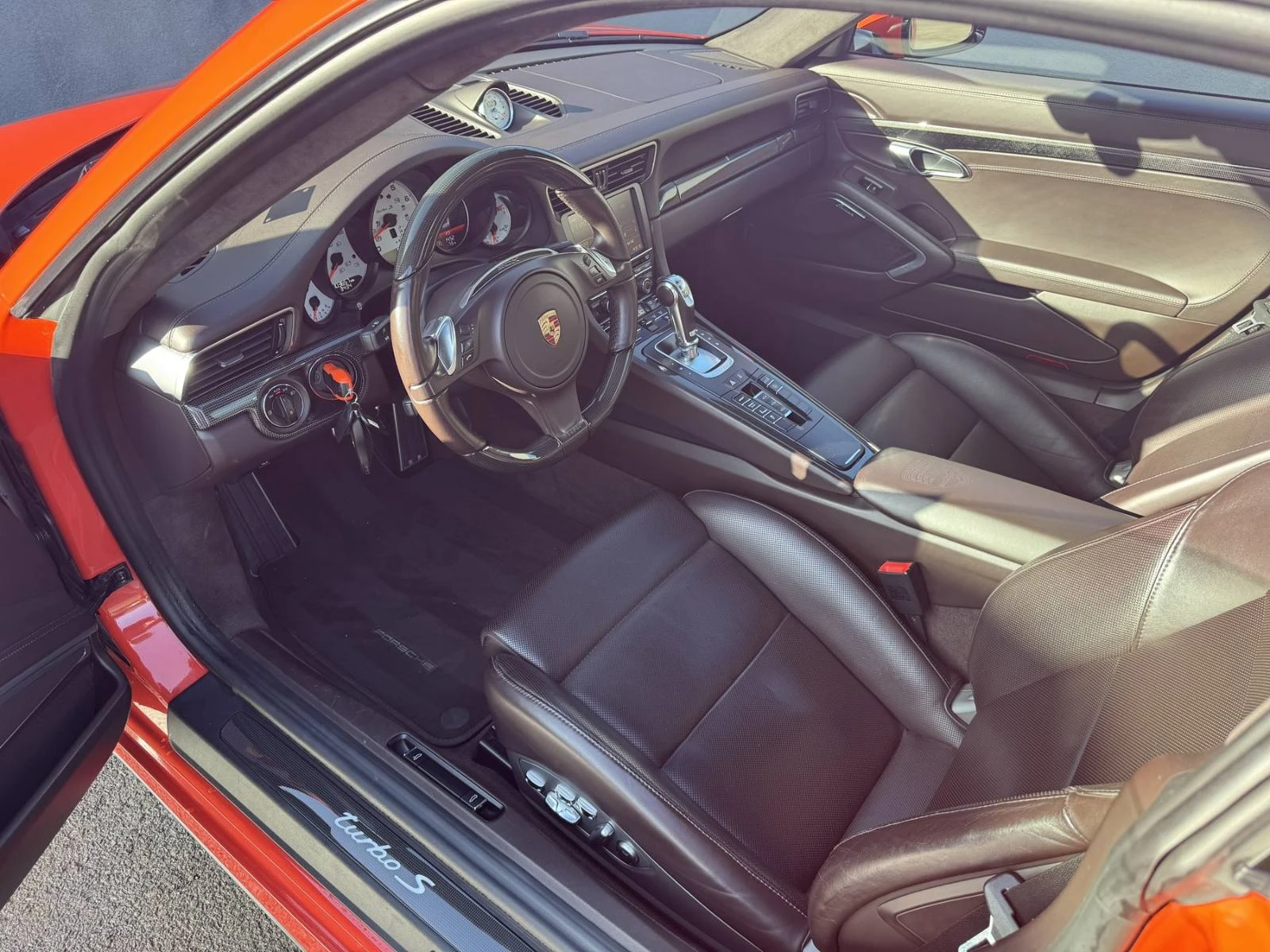 Porsche 911 TURBO S CARBON/CERAMIC - изображение 10