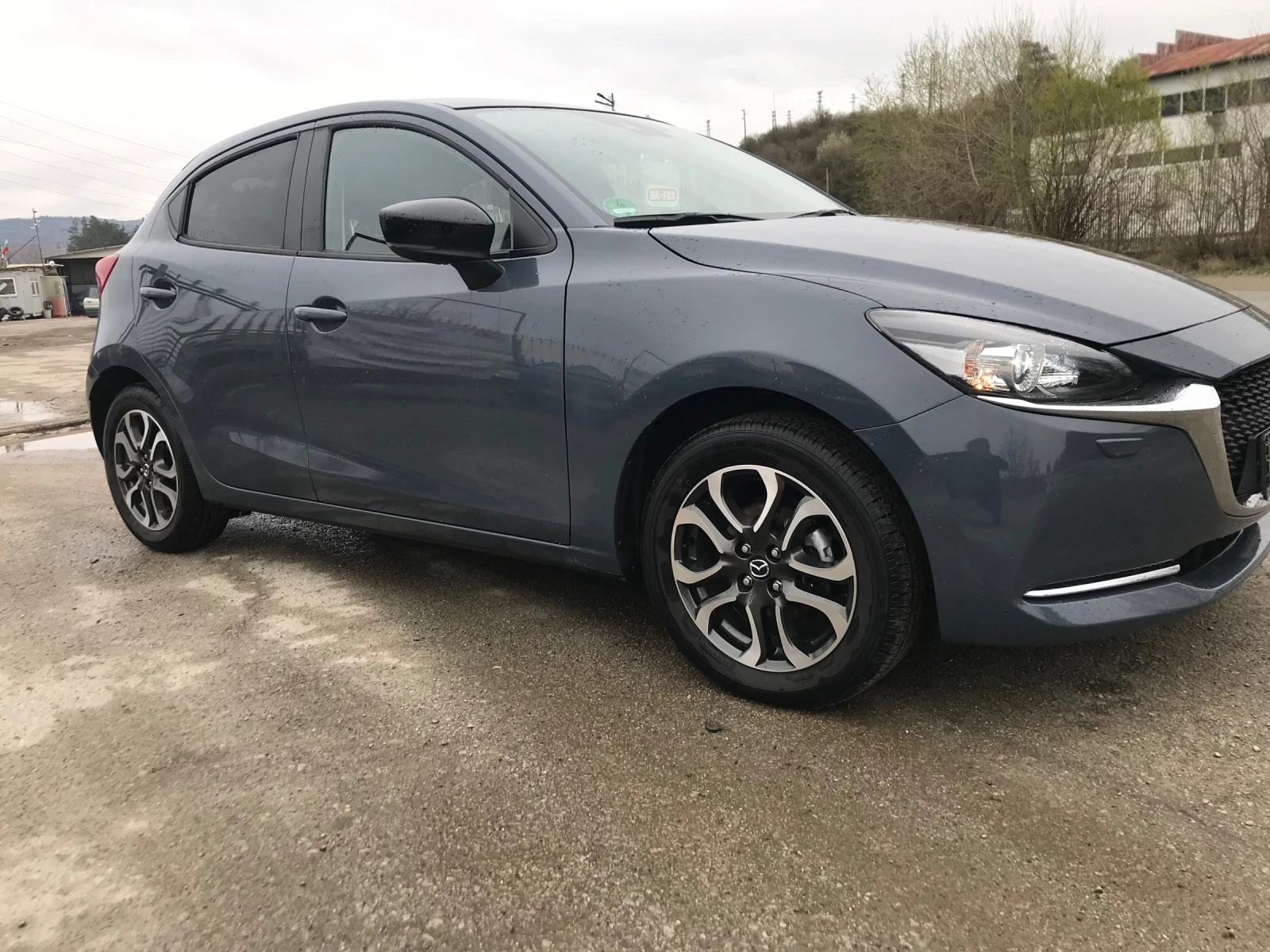 Mazda 2 1.5I AVTOMAT , снимка 3 - Автомобили и джипове - 53866737