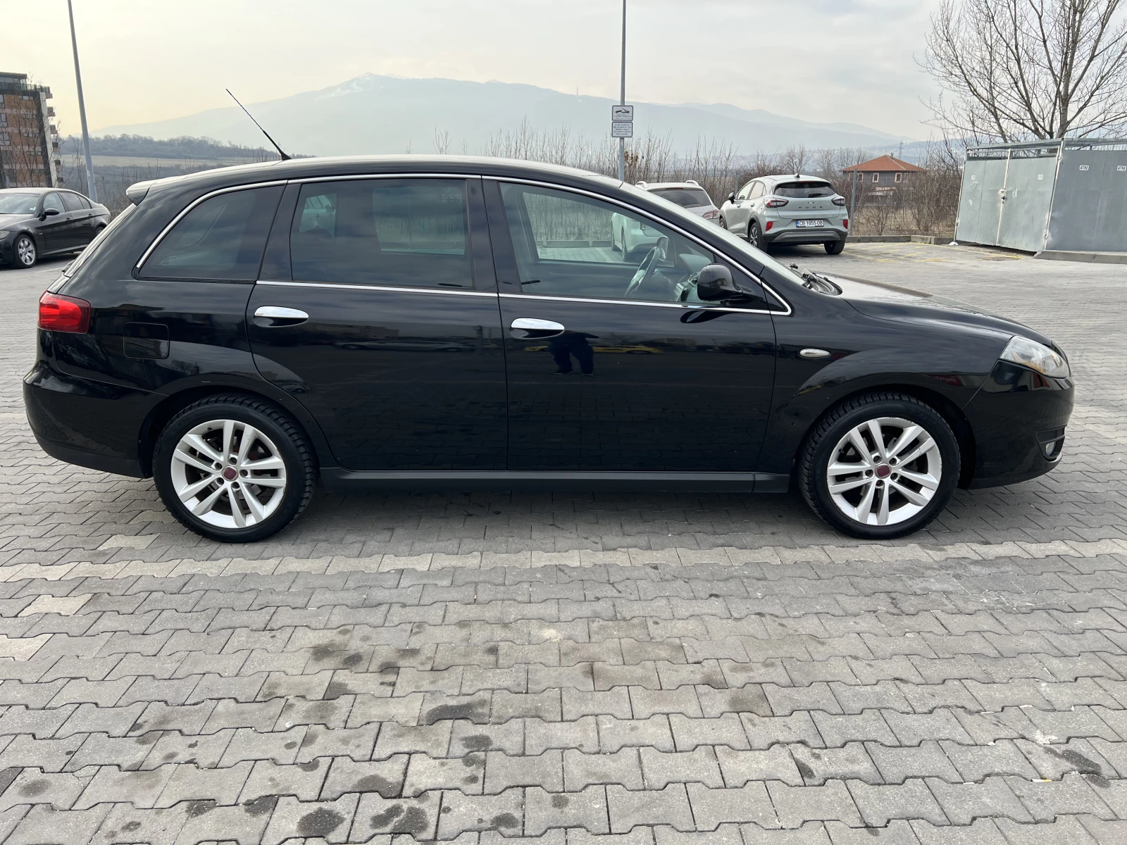 Fiat Croma 1.9 MultiJet 150 К.С МНОГО ЗАПАЗЕН!, снимка 6 - Автомобили и джипове - 53889878