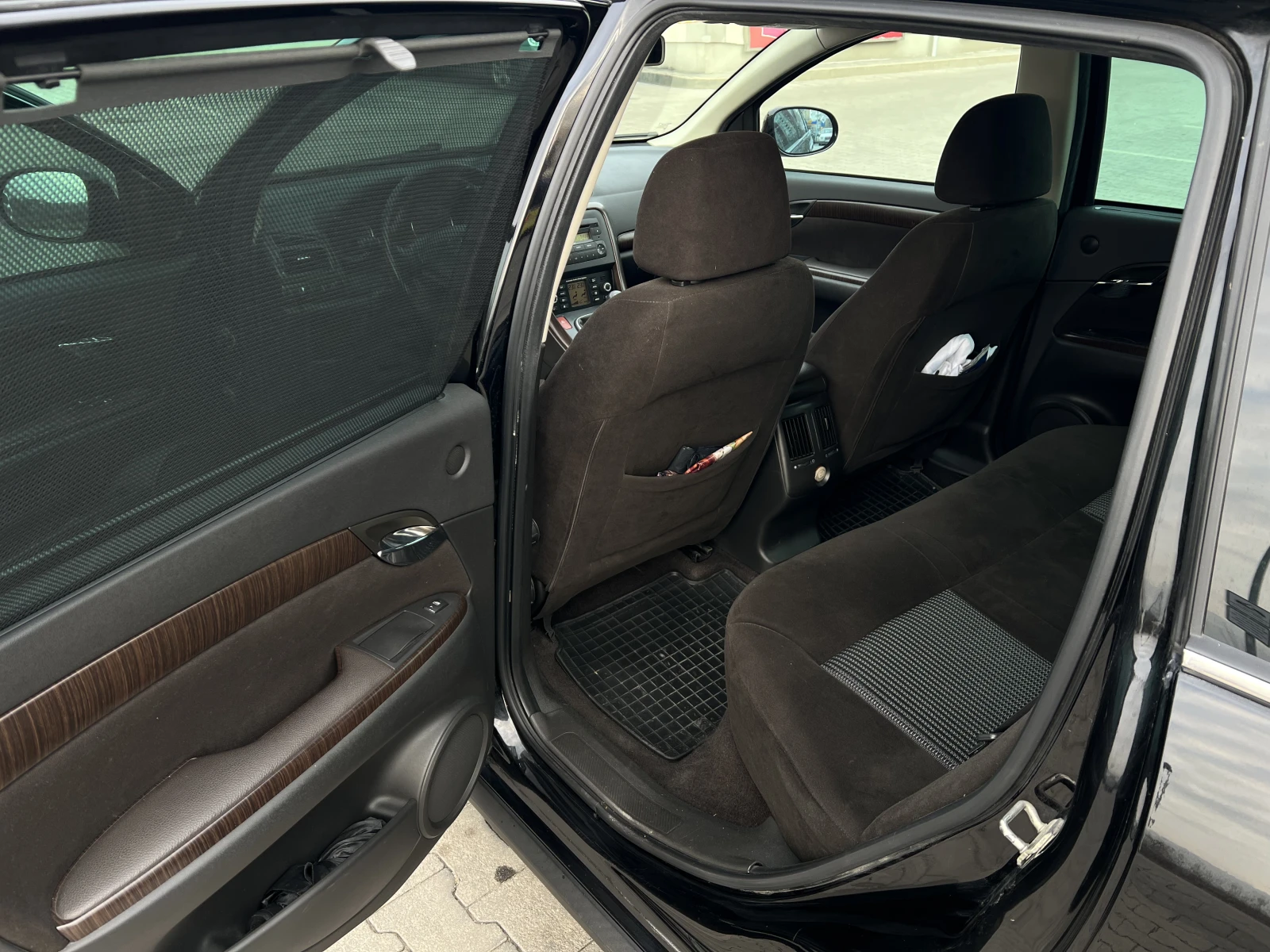 Fiat Croma 1.9 MultiJet 150 К.С МНОГО ЗАПАЗЕН!, снимка 14 - Автомобили и джипове - 53889878