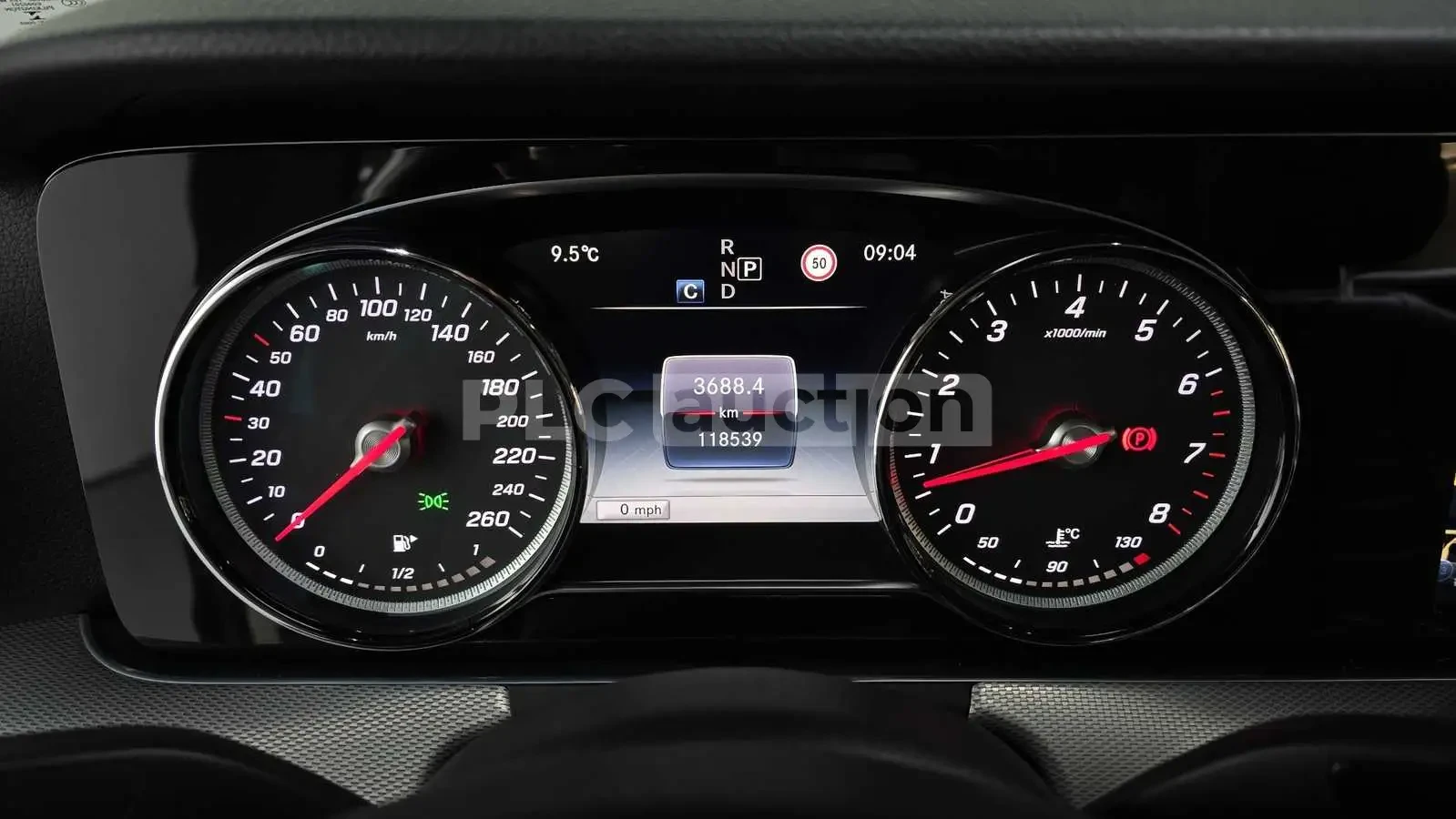 Mercedes-Benz E 300 2018* 63 AMG PK* EXHASUT* KEYLESS* AMBIENT* КРАЙНА, снимка 9 - Автомобили и джипове - 53928352