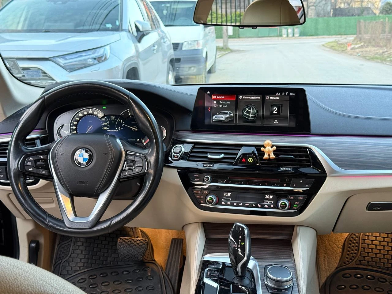 BMW 530 d * M5 Facelift packed * Luxury* Гаражен автомобил, снимка 13 - Автомобили и джипове - 53983153