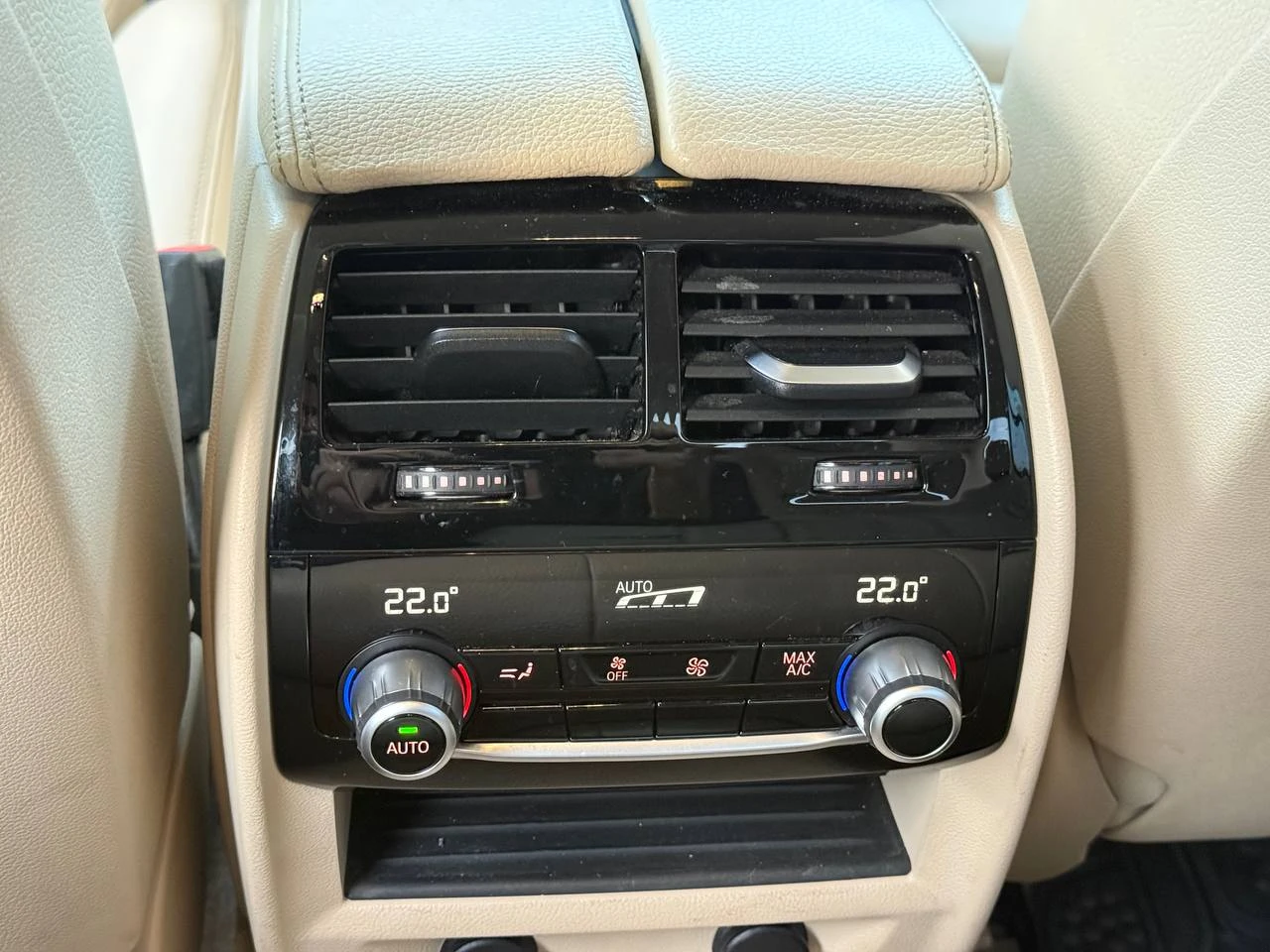 BMW 530 d * M5 Facelift packed * Luxury* Гаражен автомобил, снимка 16 - Автомобили и джипове - 53983153